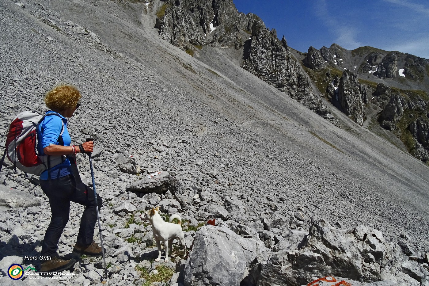 63 Sul sentiero 320 verso il Passo di Pozzera.JPG -                                